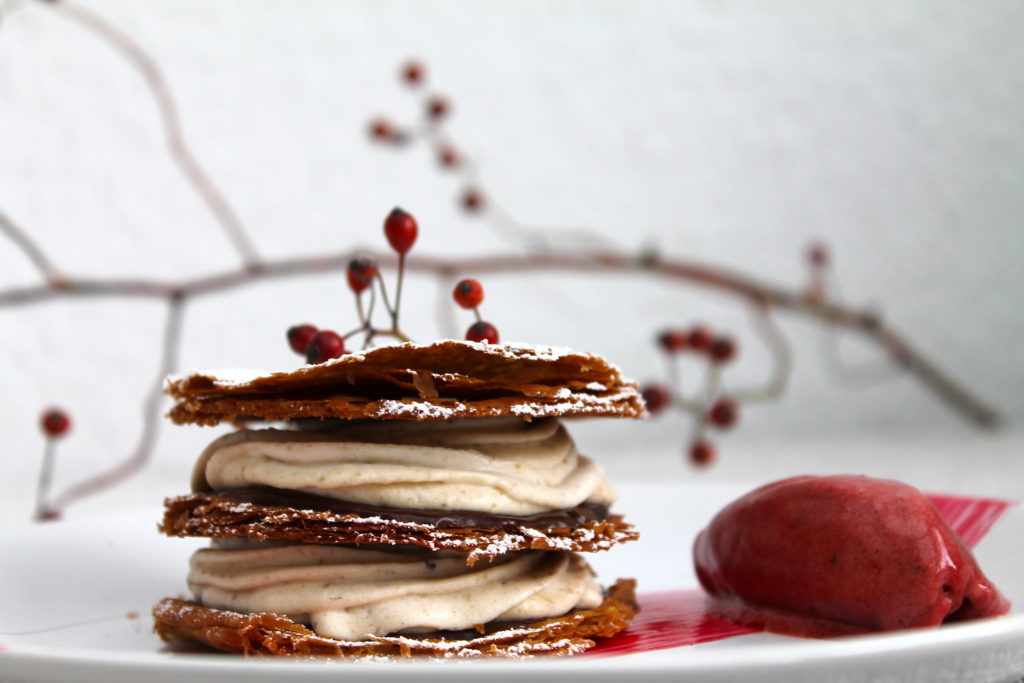 Maronen-Millefeuille mit Hagebutten-Sorbet