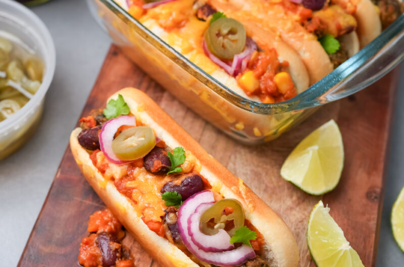Chili Cheese Dogs mit Chili sin Carne